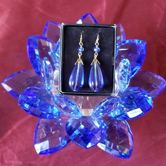 Avon Jewelry - Brilliant Blue Drop Earrings